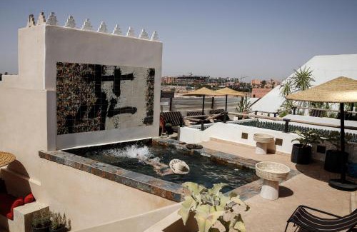 Kbour Chou Casa | Riad El Aaiun