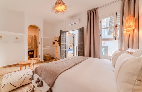 Bab Doukkala Casa | Riad Jamila - Breakfast - 10mn to Jamaa Al Fna