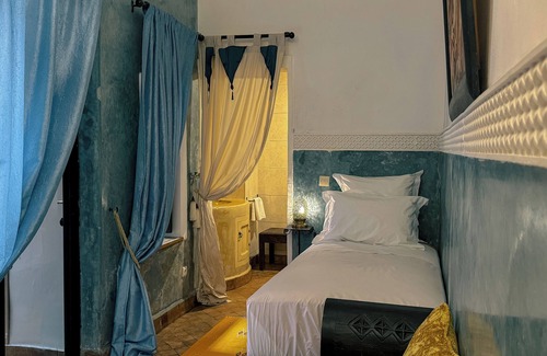 Kbour Chou Casa | Riad Lapis lazuli - Swimming pool - Terrace - WIFI