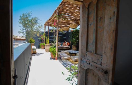Bab Taghzout Hotel | Riad Origines