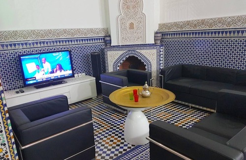 R'habet Zbib Casa | Riad Soleil D’Or se encuentra en el centro de la medina de Fez.