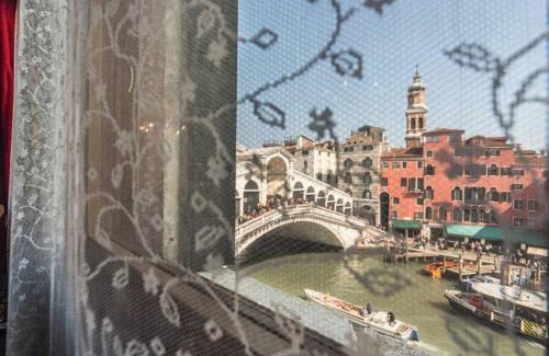 San Polo Apartamento | Rialto apartment with Canal Grande view