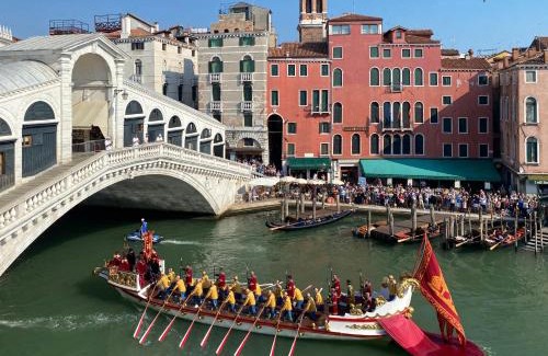 San Polo Apartamento | Rialto apartment with Canal Grande view