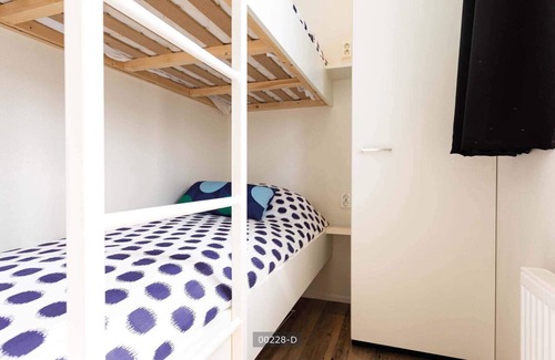 Cromvoirt Chalet De Esquí | ✓ Rialto MAX at Résidence de Leuvert ✓ Holiday home for 6 persons ✓ Located near Den Bosch (Noord-Brabant) ✓ Near De IJzeren Man ✓ Book directly through the park