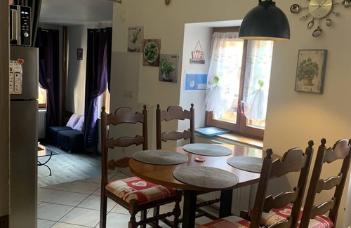 Ribeauville Casa | RIBEAUVILLE, Alsacia Albergue 4 -Quartier calmar personas individuales casa.