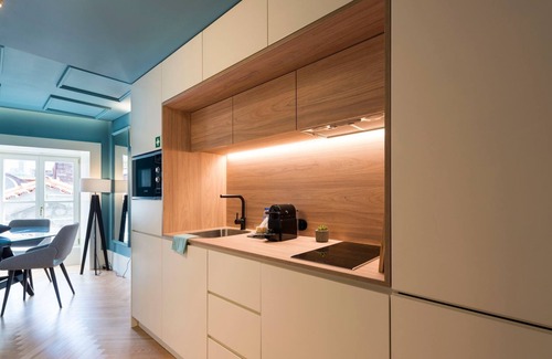 Sao Nicolau Apartamento | Ribeira Old Town Charming Flat w/ AC by LovelyStay