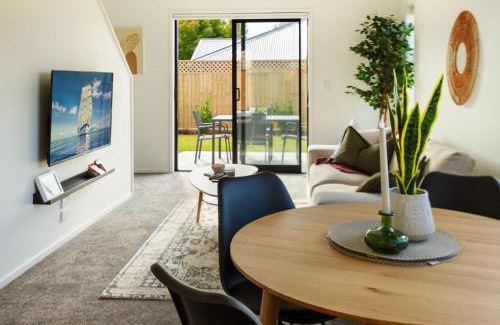 Upper Riccarton Apartamento | Riccarton 2 bed 1 bath w/garage