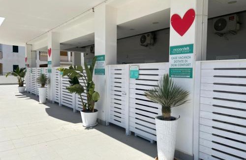 Chiesiola Casa | RICCIARDELLI HOLIDAY HOMES in paese di fronte al Mare