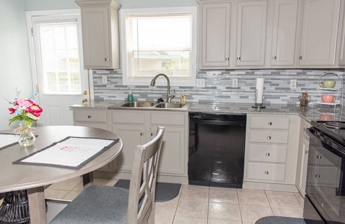 Lebanon Apartamento | Richardson Roost! Hidden spot in the city but a feel of country!