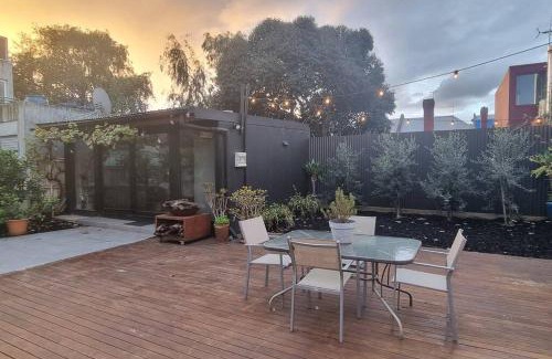 Richmond North Casa | Richmond Delights - 4 Bedrooms and a Big Backyard