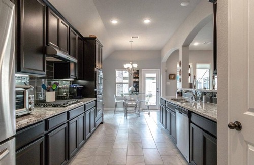 Richmond Casa | Richmond HomeStay - ¡Cerca de todo!