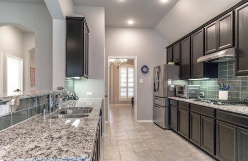 Richmond Casa | Richmond HomeStay - ¡Cerca de todo!