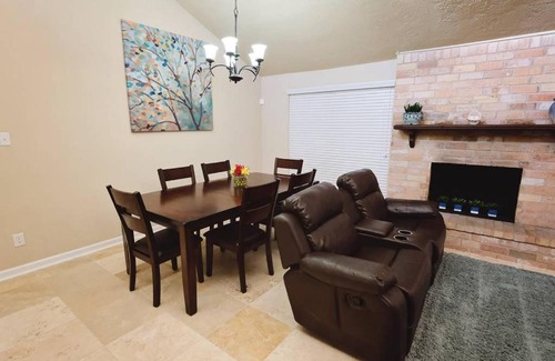 Pecan Grove Casa | Richmond, Sugarland, Rosenburg, Katy West Houston - Lansdowne