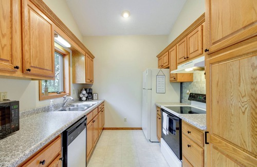 Richville Apartamento | Richville Vacation Rental w/ Fire Pit: Near Trails