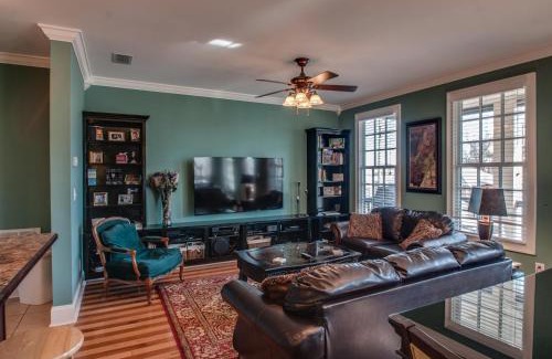 Hope Gardens Casa | Rick's Downtown Nashville Guest House