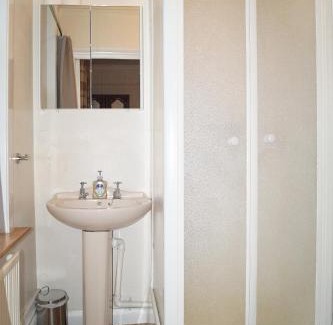 Watford Casa | Ricky Road Guest House - Premium