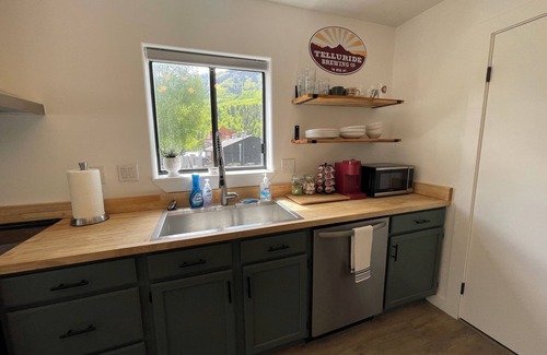 Rico Casa | Rico Mountain Home! Sauna! Sleeps 6! Fresh remodel 2022 Easy access to Telluride