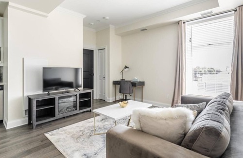 Smiths Falls Apartamento | Rideau King 1Br Apartment Free Parking