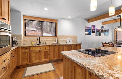 Olympic Valley Casa | Ridge Court # 14 at Palisades - Pet Ok, Ski Shuttle + Tennis!