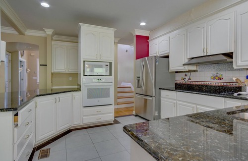 Brentwood Casa | Ridge Creek Getaway, ideal 4 Friends&Family get-togethers, events & receptions.