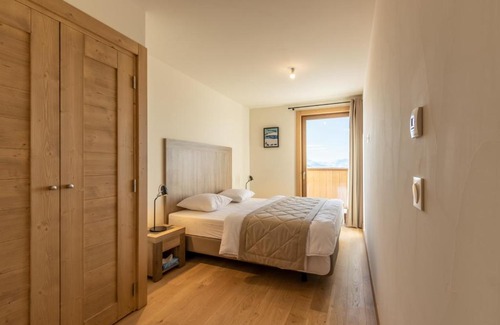 Arc-1600 Apartamento | Ridge302