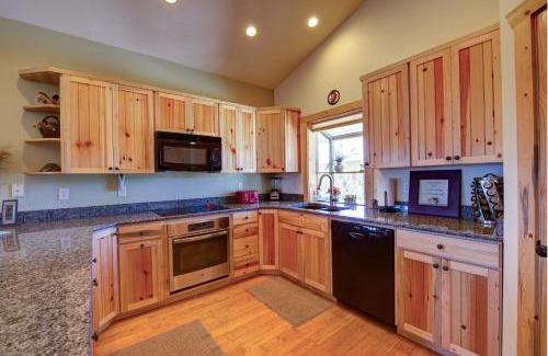 Mammoth Creek Casa | Ridgetop Hideaway