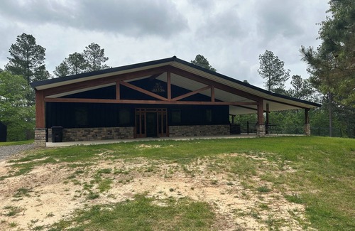 Kirby Casa | Ridgeview at Kirby Landing - Sleeps 14- 1 mile to boat landing at Lake Greeson