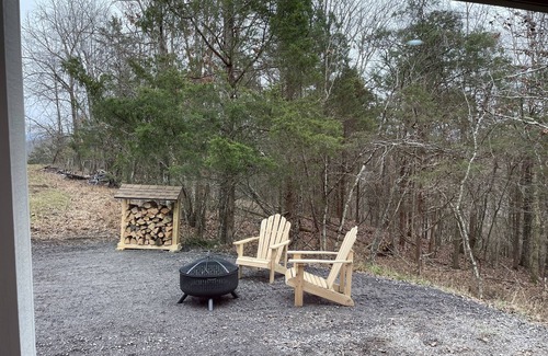 Lexington Casa | Ridgeview Cottage
