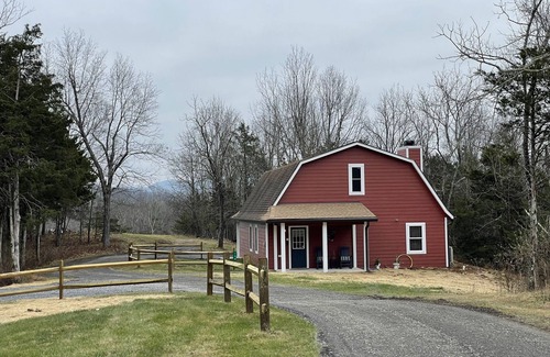Lexington Casa | Ridgeview Cottage