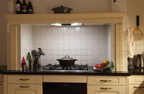 Poederoijen Casa | Amplia casa de vacaciones cerca del centro