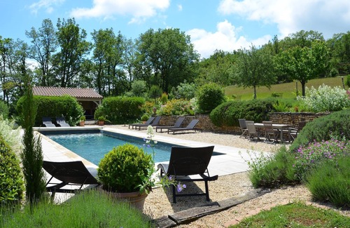 Saint-Denis-les-Martel Cabaña | Rigaudou encantadora casa de campo para 2, valle de Dordoña, piscina climatizada