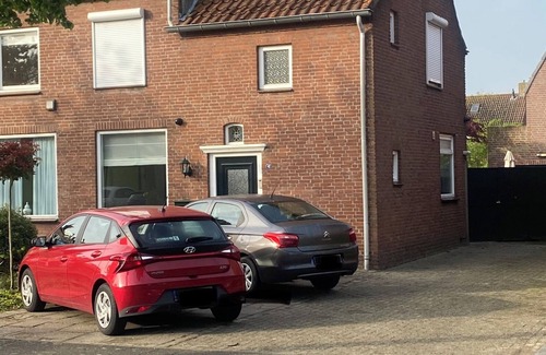 Udenhout Casa | Right in the center across from the stores