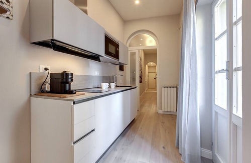 San Lorenzo Apartamento | Right in the center of the city in a modern and comfortable environment.