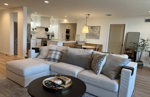 North of Montana Condominio | Right on the beach! Sand and Ocean just outside your door!