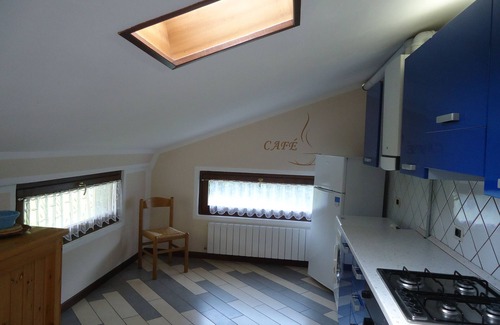 Idro Apartamento | Right on the lake, view of the lake and mountains, 200m to store