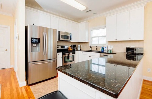 Kure Beach Casa | Right on Tide: 2.5 blks to beach, pier!