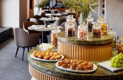 Nakanoshima Hotel | RIHGA Royal Hotel Osaka, Vignette Collection by IHG