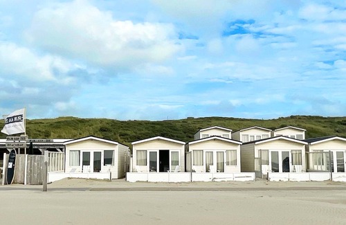 Wijk aan Zee Chalet De Esquí | Rijk aan Zee Luxury Beachhouse Ecolodge with seaview