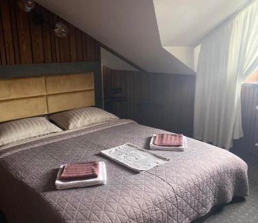 Bila Tserkva Hotel | Rikabar Restaurant & nature