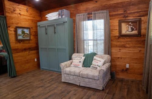 Broussard Cabina | Riley's Retreat Cabin