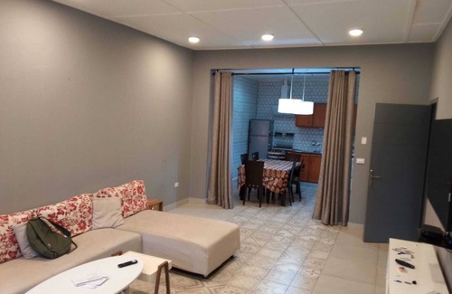 Monrovia Apartamento | Rimal