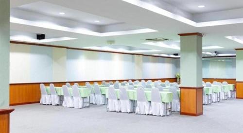 Phra Pradaeng Hotel | Rimnam Hotel Suk Sawat 70