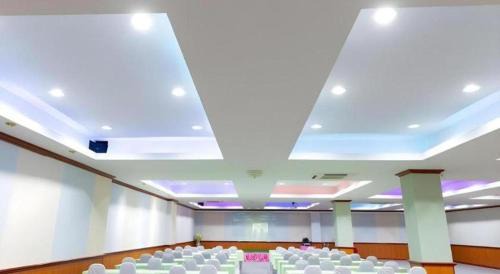 Phra Pradaeng Hotel | Rimnam Hotel Suk Sawat 70