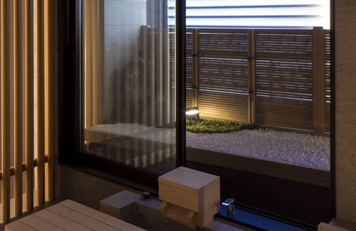 Sakyo Ward Apartamento | [Rin Yumezumi] An inn with a gorgeous cypress bath and footbath that can be rented out for 7 people/with parking, Wi-Fi, and audio!