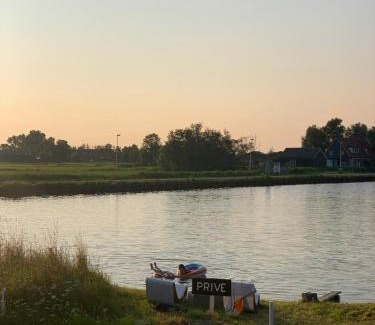 Amsterdam North Casa | Rina's House - authentiek houten gastenverblijf