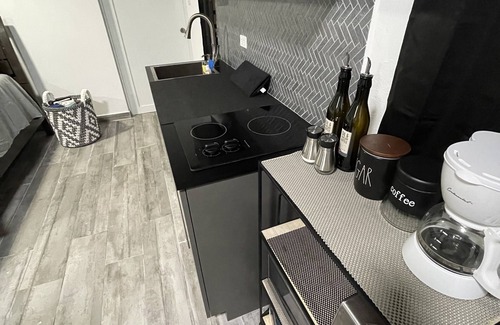 Puerto Rico Apartamento | RINCON*COUPLES*KING BED*KITCHEN*CLOSE TO BEACH & REST.