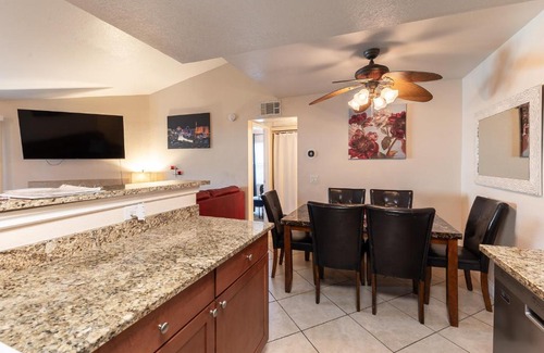 Las Vegas Apartamento | Rio-Adjacent 2BR Pool, Gym, Free Parking