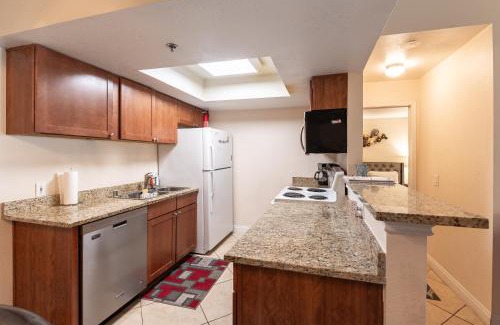 Las Vegas Apartamento | Rio-Adjacent 2BR Pool, Gym, Free Parking