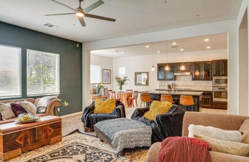 Bakersfield Casa | Rio Bravo Country Club Home in Bakersfield with Pool