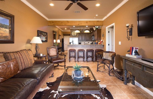 Gruene Condominio | Rio Hacienda Vg306 3 Bedroom Condo by RedAwning